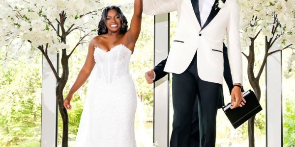 半岛体育APP-骑士中锋贾勒特-阿伦低调完婚 队友迪恩-韦德出席任伴郎