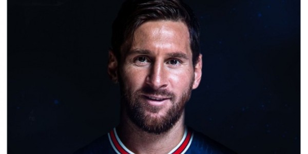 四年前的今天，梅西自由身加盟巴黎，迎来生涯效力的第二支球队