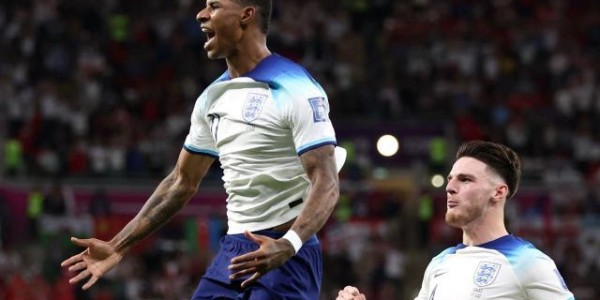 半岛体育官网-南门：半场换边两人都进球 拉什福德：难得进任意球