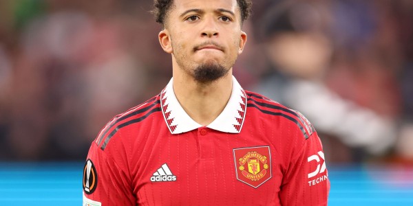 半岛体育APP-佩杜拉：罗马与桑乔仍在继续谈判，球员从未明确拒绝过罗马